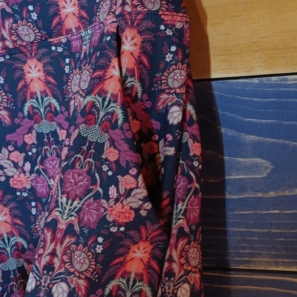 Kiragrace yoga shorts L floral - Picture 7 of 8